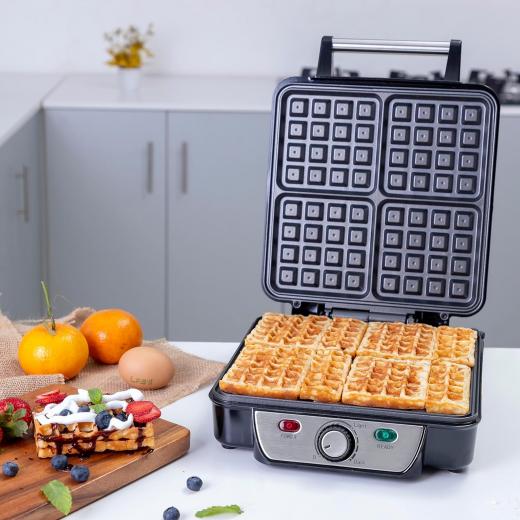 GEEPAS 4 Slice Waffle Maker