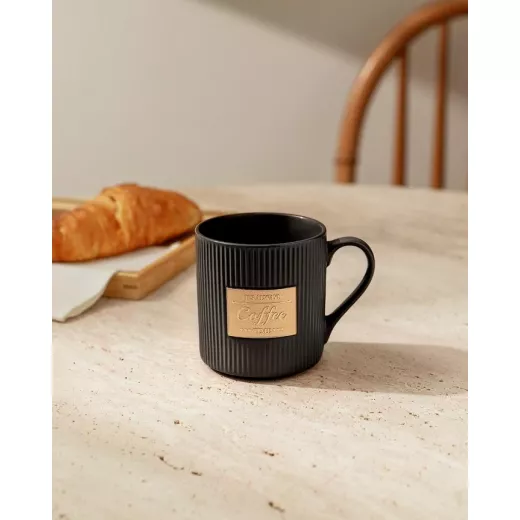 Madame Coco Droit Gold Mug