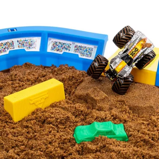 Monster Jam, Monster Dirt Arena 24-inch Playset with 2lbs of Monster Dirt and Exclusive 1:64 Scale Die-Cast Monster Jam Truck